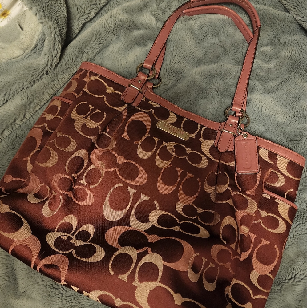 Coach purse barely used!